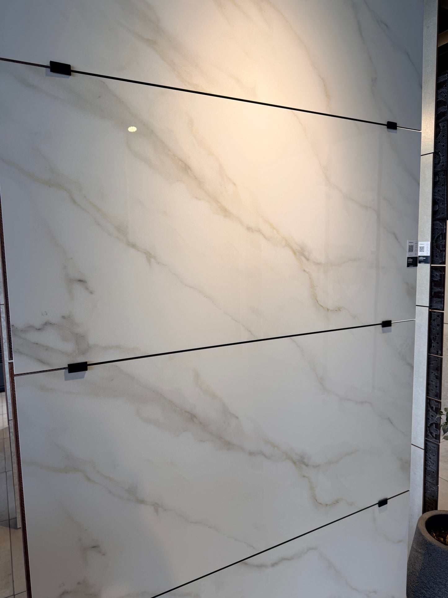 Cañuelas Cannes 61x123 Pulido